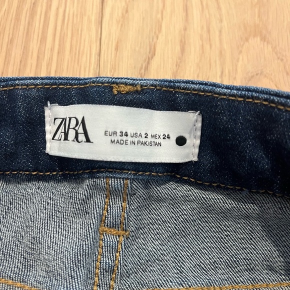 Zara Midrise Bootcut Blue Jeans - Picture 4 of 8